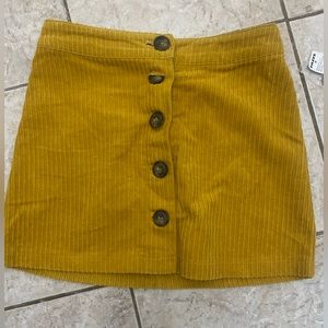Mustard mini skirt